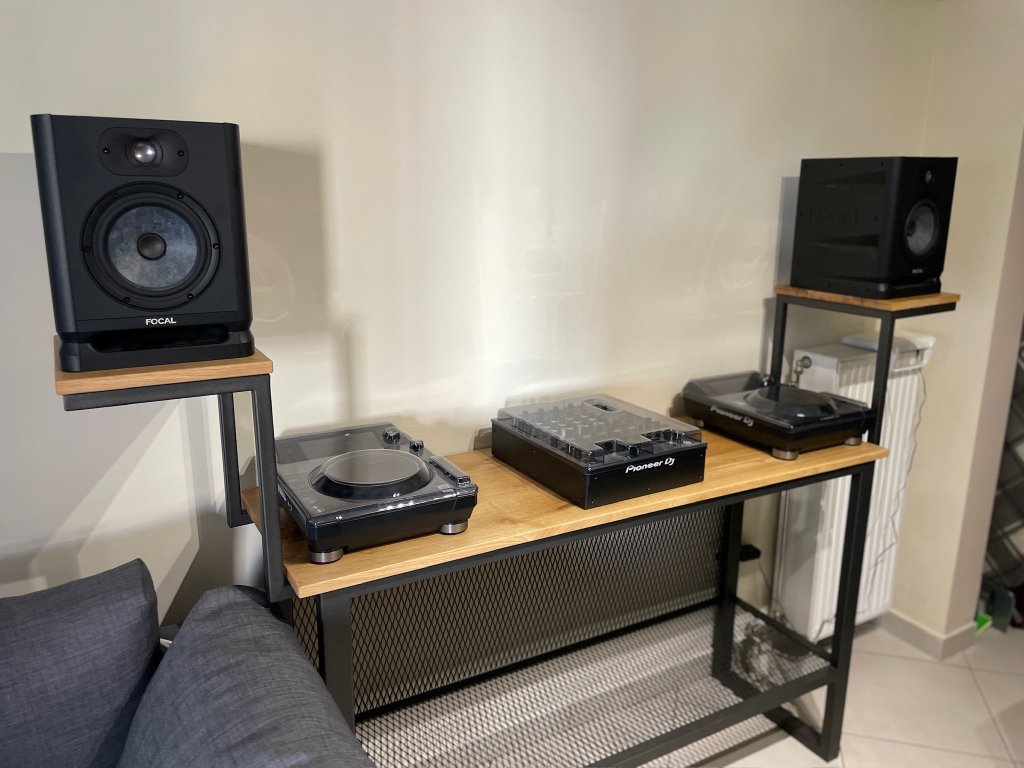 DJstand01